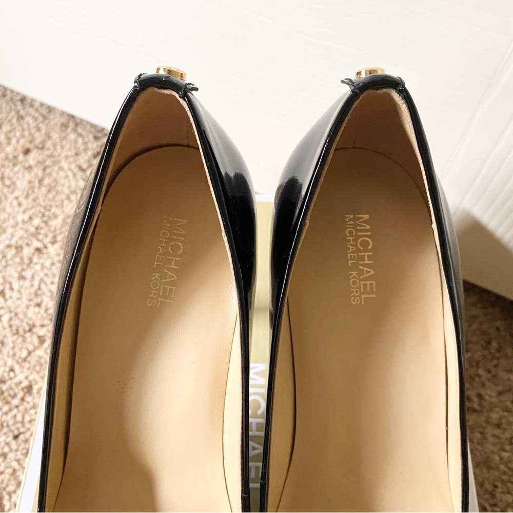 LIKE NEW Michael Kors MK Flex Mid Pump Black Heels Pumps Size 7.5 - Picture 4 of 6